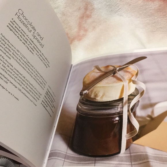 Gifts From The Kitchen Book By Annie Rigg, 176pages 100 kitchen gift recips NWT - Picture 9 of 16